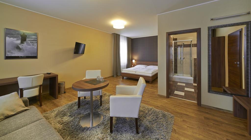 Penzion Club Skalica Extérieur photo